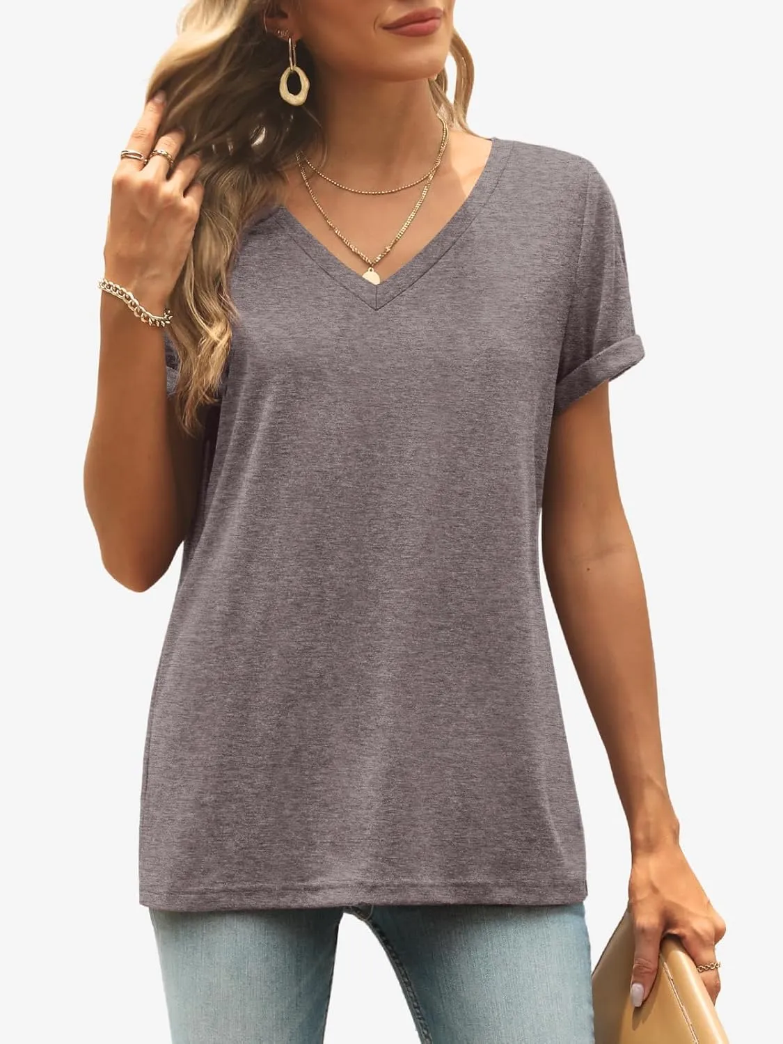 ATHMILE T Shirts Short Sleeve V Neck Tees for Women Fashion Tops Trendy Lightweight Casual Summer Outfits Clothes 2025 Beach