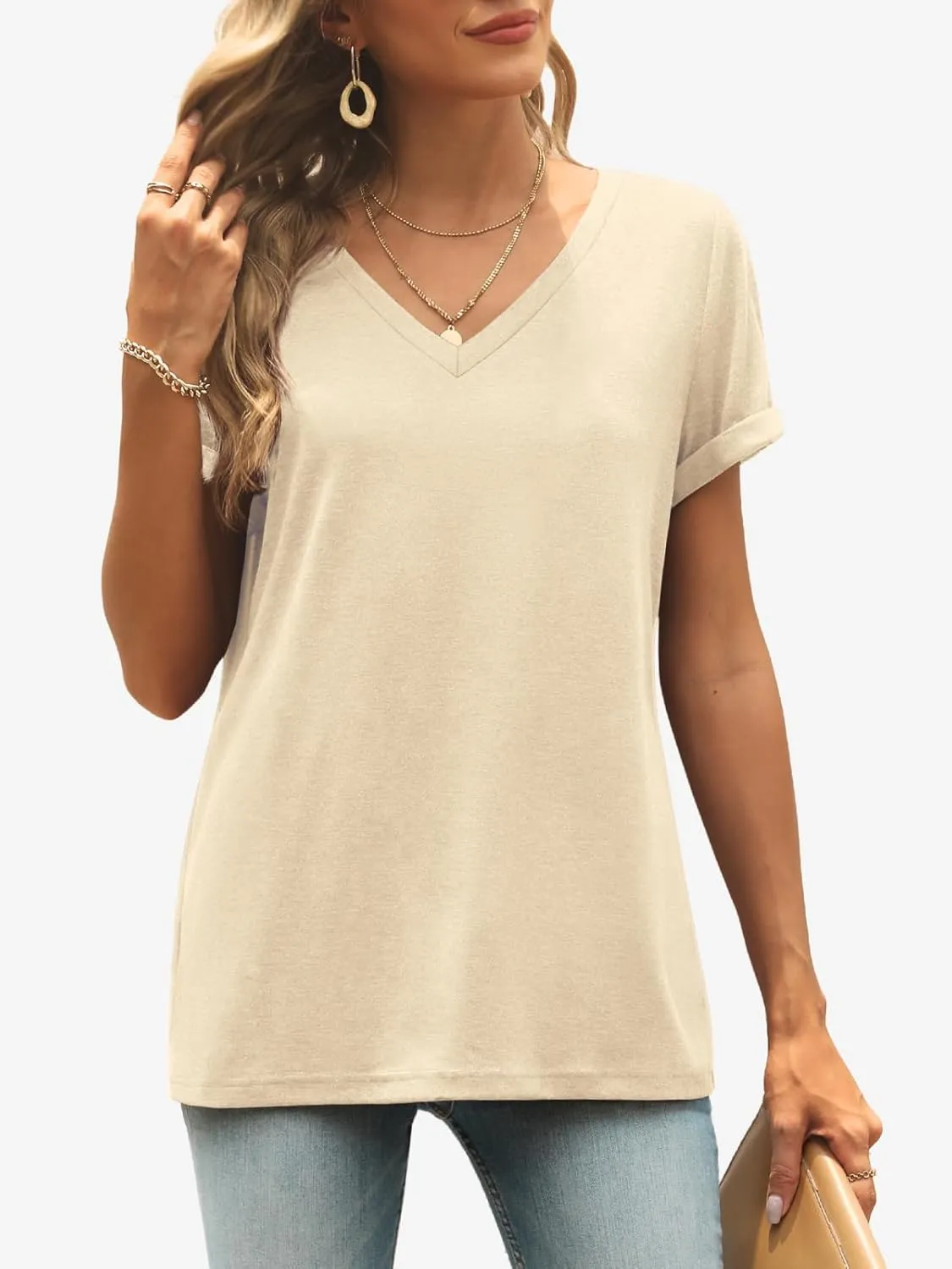 ATHMILE T Shirts Short Sleeve V Neck Tees for Women Fashion Tops Trendy Lightweight Casual Summer Outfits Clothes 2025 Beach