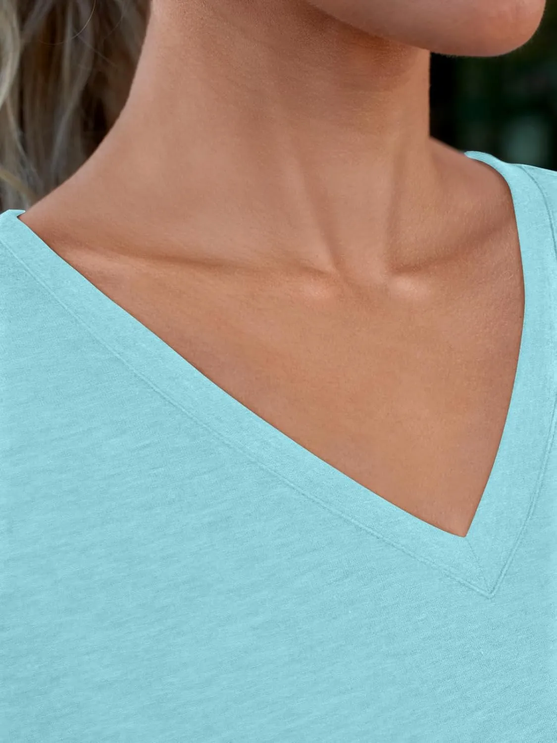 AUTOMET T-Shirts Short Sleeve V Neck Tees Tops for Women Fashion Trendy Lightweight Soft Casual Summer Outfits Clothes 2025